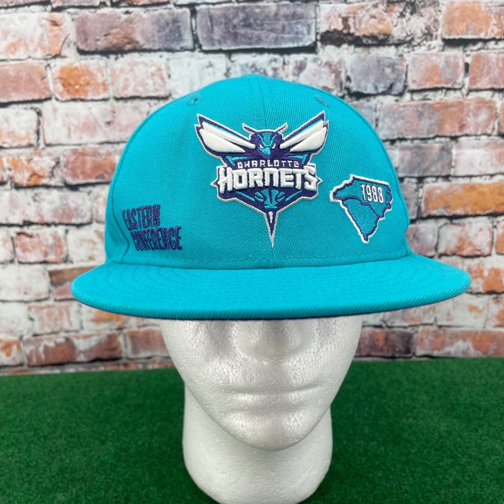New Era Charlotte Hornets 59FIFTY Fitted Hat 7 3/4 Teal NBA Eastern Conference